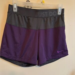 Nike Dri-fit gym shorts reversible women’s size small